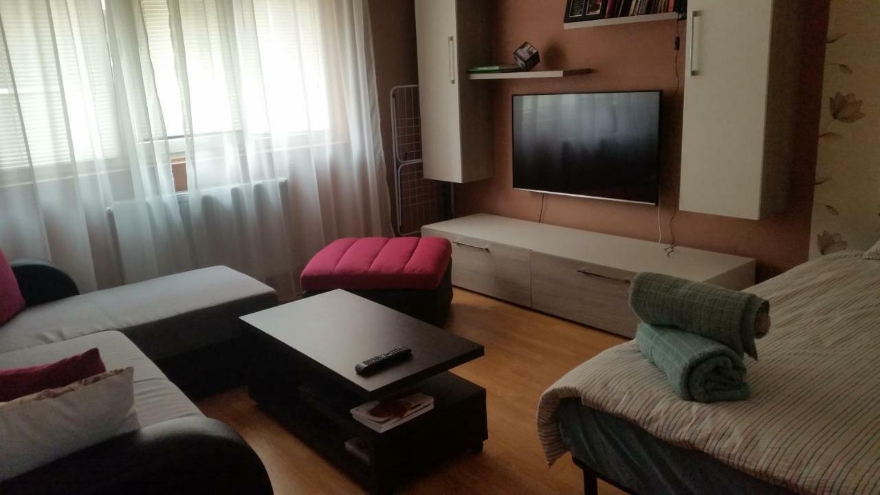 Sfanta Ecaterina - Garsoniera Alba Iulia Apartment Exterior photo